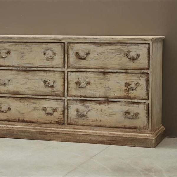 Dressers - Picture 15